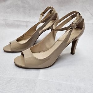 Franco Sarto Tan Paten 3.5in Ankle Strap Open Toe Heels Size 9